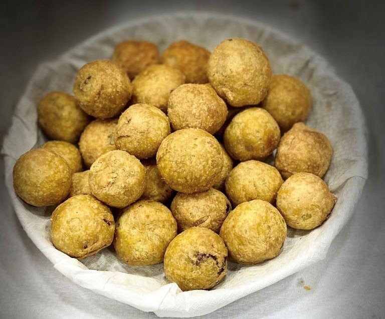 Mini Kachori Sapan Papadwala And General Store